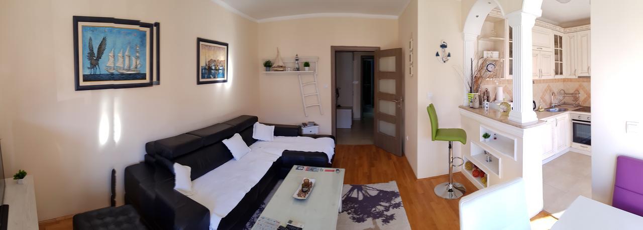 Apartment Stella Di Cattaro מראה חיצוני תמונה